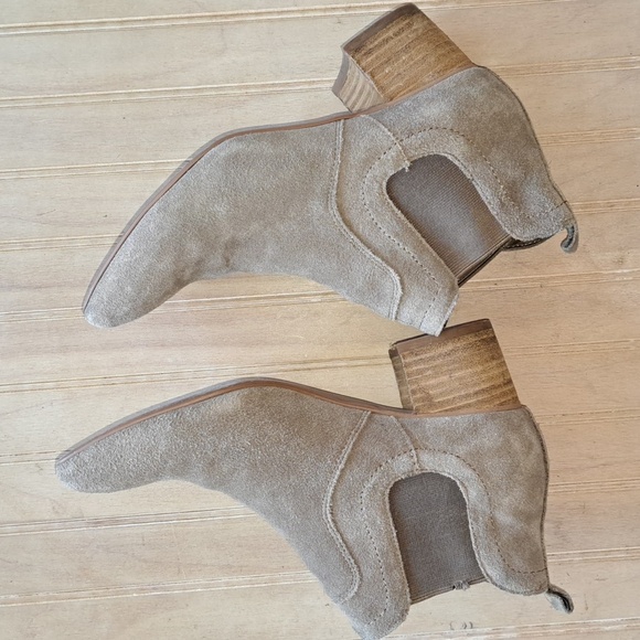 Nine West Chelsea Leather Suede Booties. - Picture 2 of 7